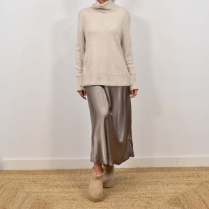 Falda midi satinada taupe