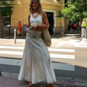 Falda larga beige